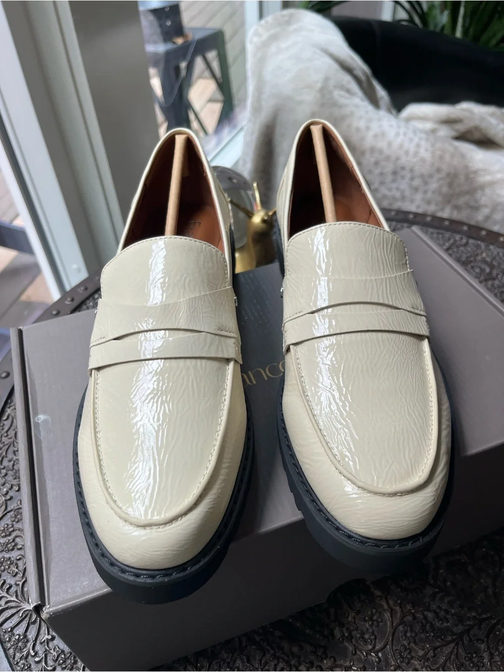 FRANCO SARTO CASSANDRA PENNY LOAFERS CRINKLED PUTTY 9.5